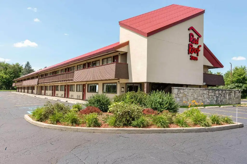 Red Roof Inn - a última rede de hotéis econômicos de resort nos EUA