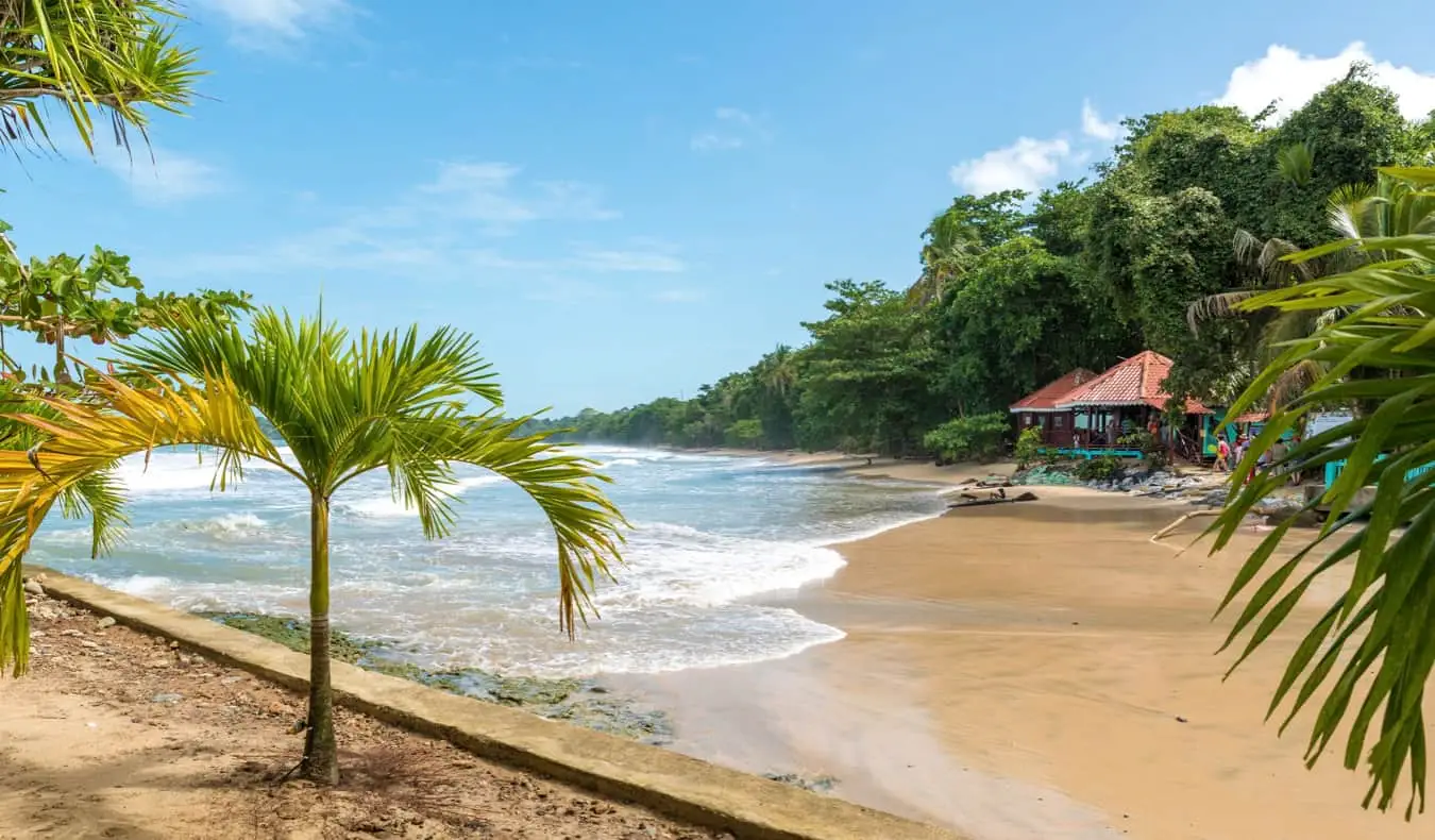 La magnifique côte de Cahuita au Costa Rica