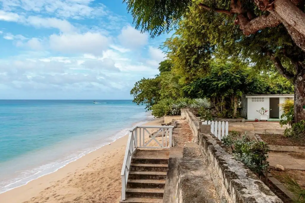 Barbados'ta Nerede Kalınır (2024 • EN HARİKA Bölgeler!)
