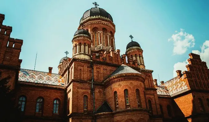 Ett vackert exempel på den historiska ukrainska arkitekturen i Kiev