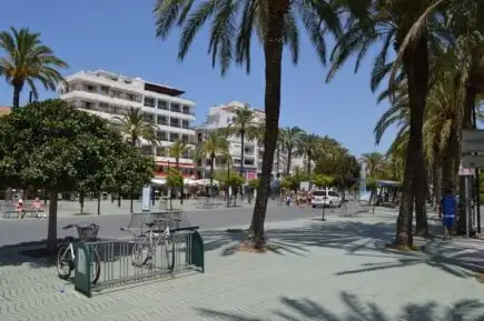 Royal Plaza Hotel