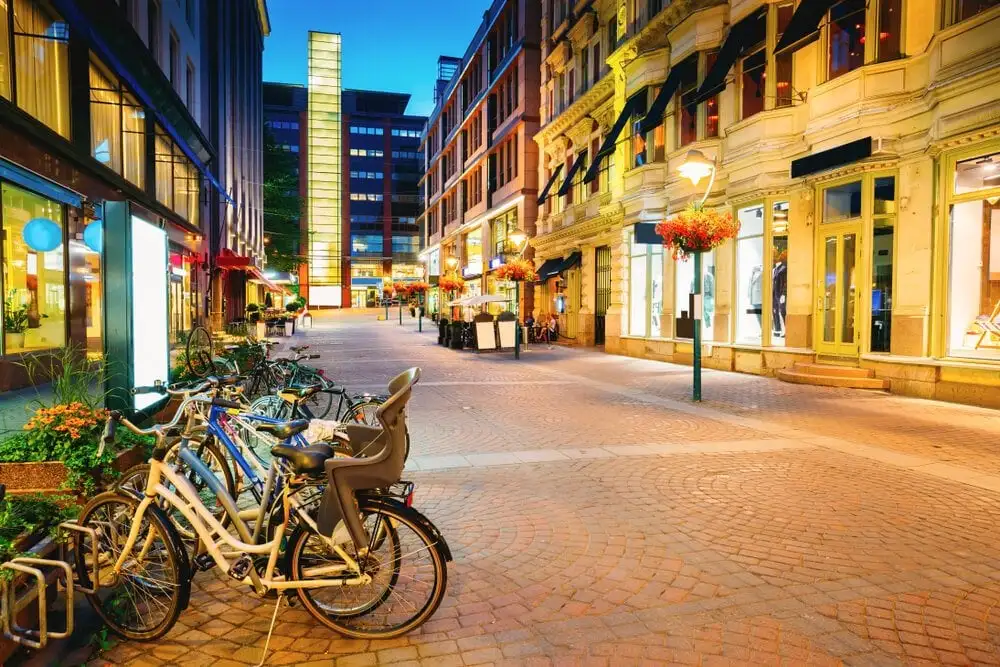 Helsingin yöelämäopas