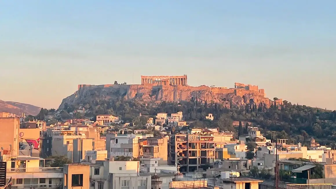 21 PLUS Beaux Endroits à Visiter en Grèce – 2024