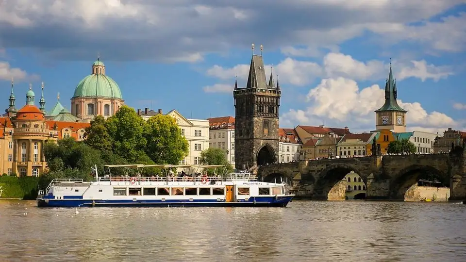 Prag Nehri Gezi Turu GYG