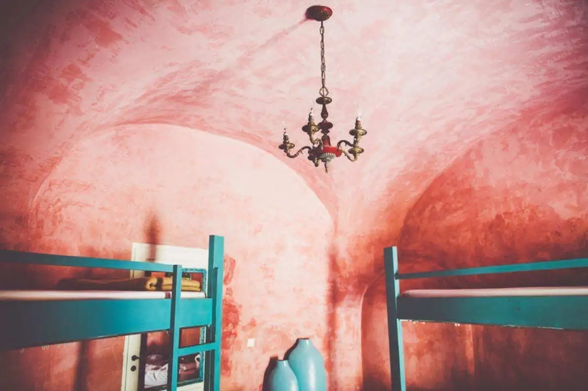 Um hostel único na Europa - Caveland