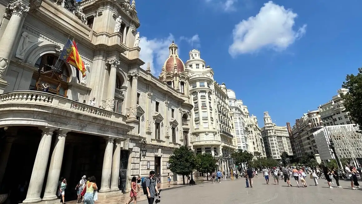 I 5 ostelli PIÙ COOL di Valencia (2024 • Guida privilegiata!)