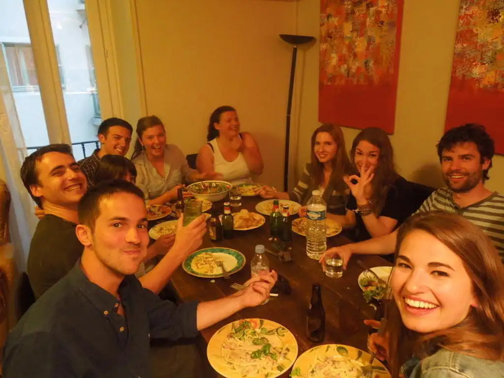 Os melhores hostels para festas da Embaixada na Europa