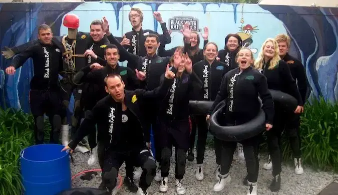 Felizes como um grupo na Nova Zelândia