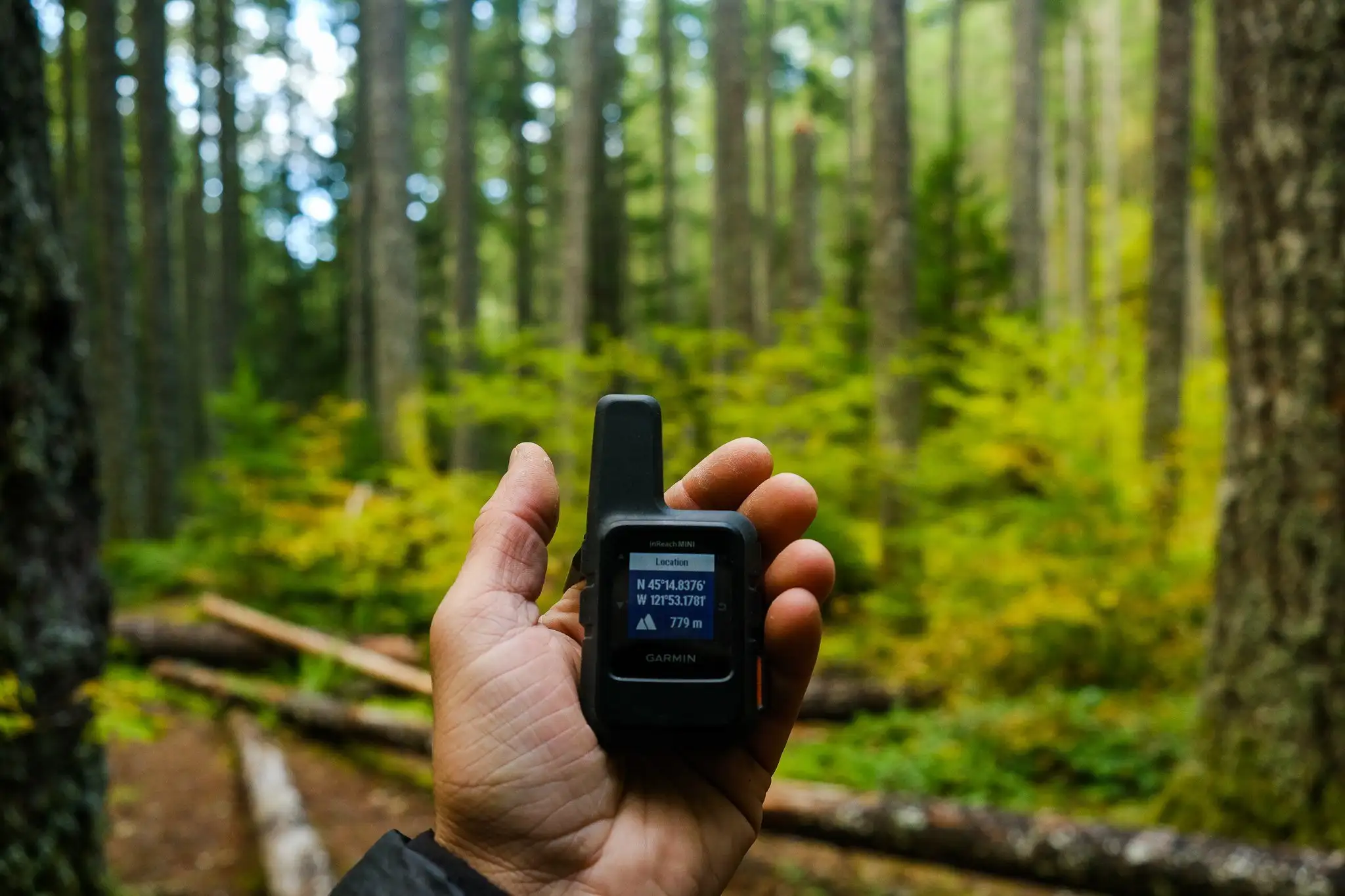 Garmin Inreach Mini 리뷰: 백패커를 위한 최고의 위성 메신저(2024)
