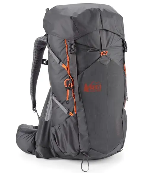 REI Flash 55 recension: Den perfekta ryggsäcken för män för helgäventyr