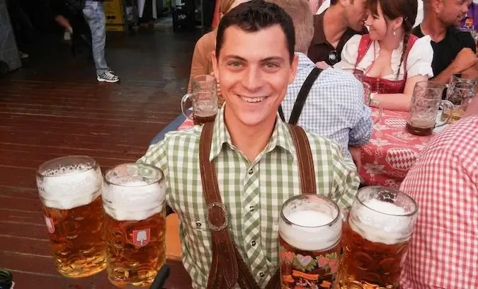 Oktoberfest'te Nasıl Hayatta Kalınır?