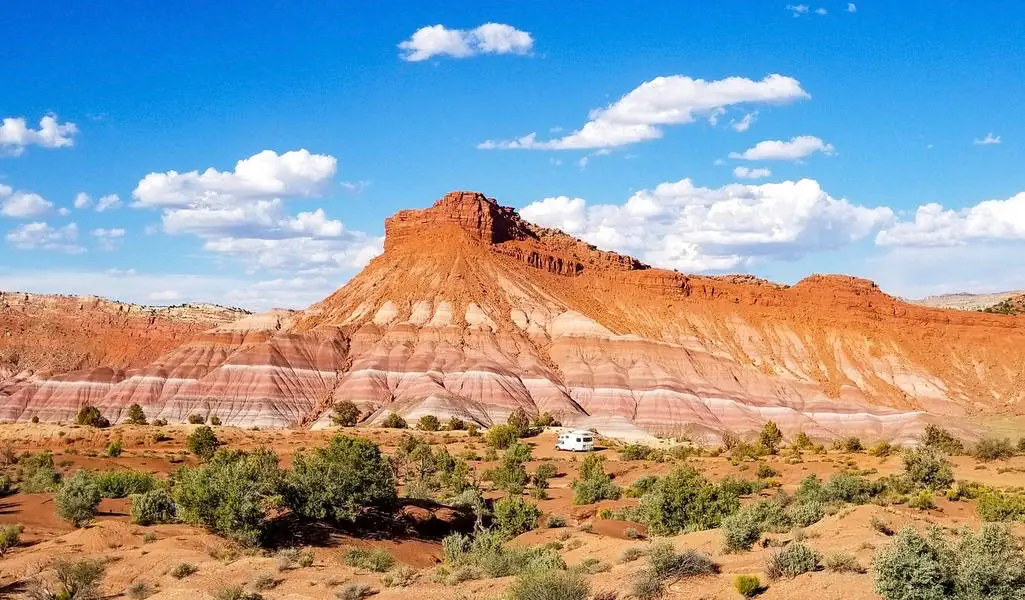 Mike et Anne du boondocking HoneyTrek à Pariah Canyon, États-Unis