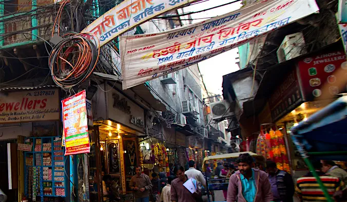 Le marché animé de Chandni Chowk en Inde