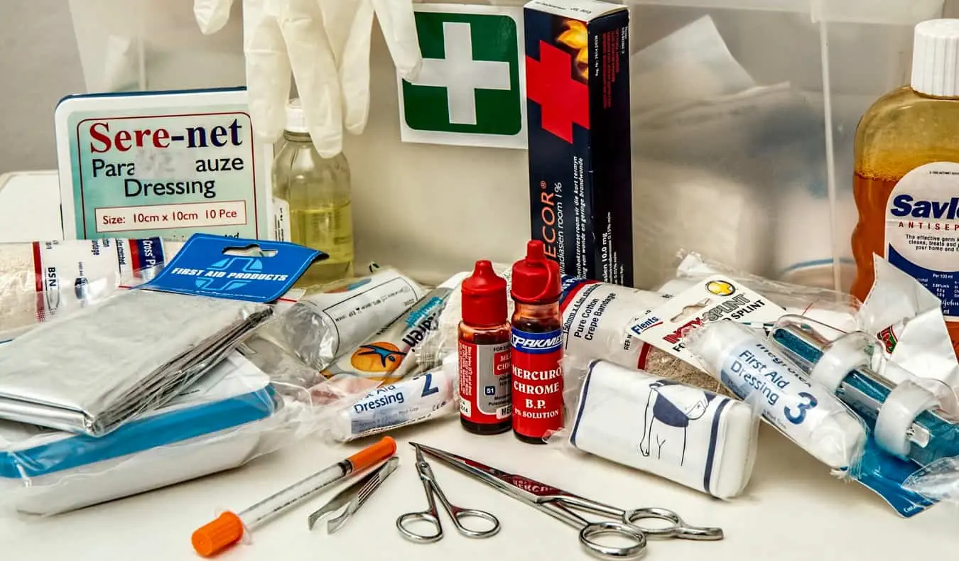 Equipamento médico para um kit de primeiros socorros
