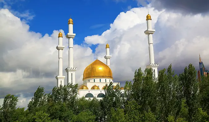 Cum să călătorești în Kazahstan cu trenul