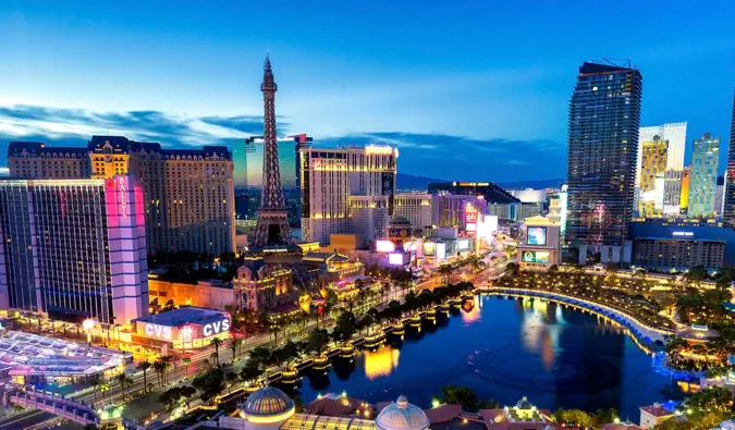 Kā kļūt par labāko spēlētāju Vegasā ar zemu budžetu