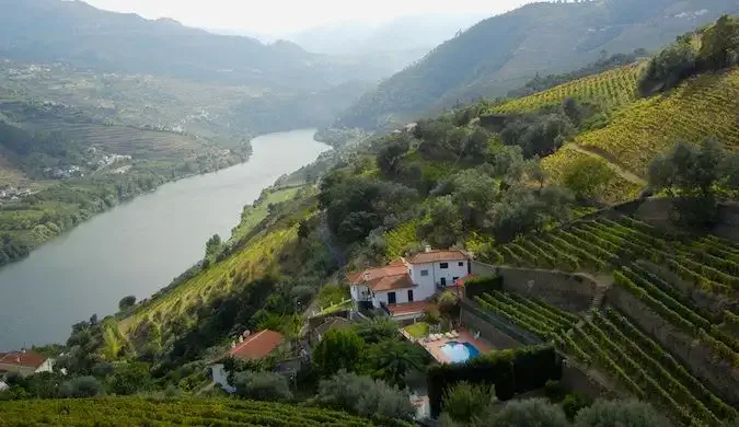 la vallée du douro au portugal