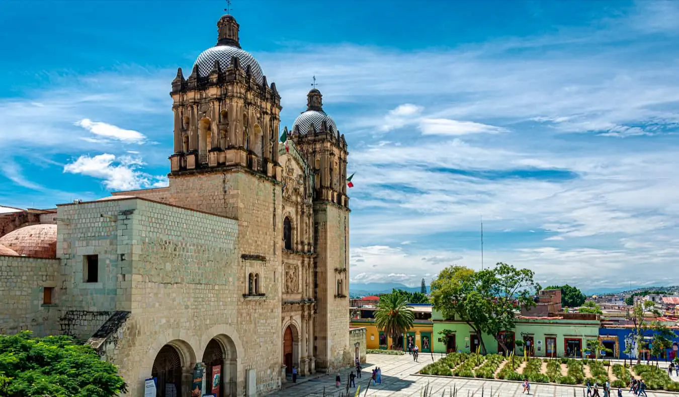 Güzel Oaxaca, Meksika'da tarihi bir Hıristiyan kilisesi