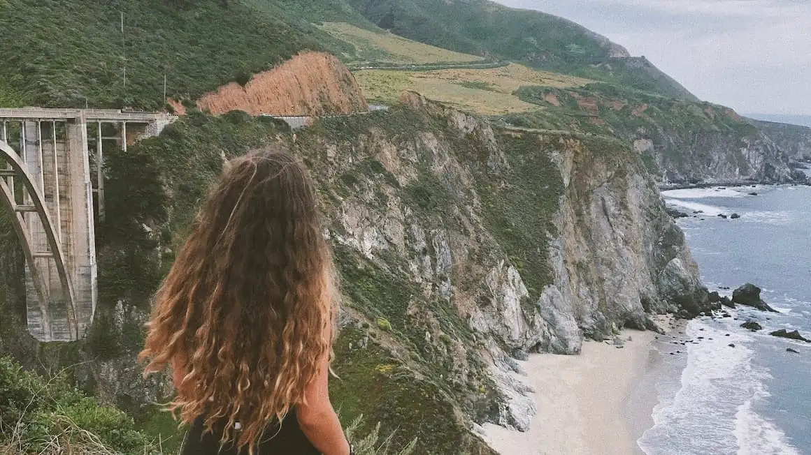 Big Sur'da Nerede Kalınır (2024 • EN HARİKA Bölgeler!)