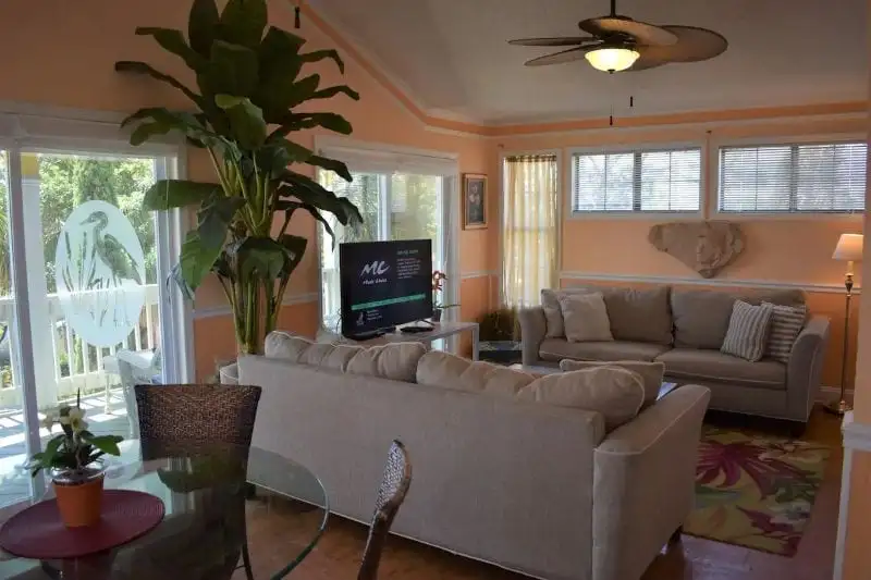 The Peach Penthouse Illa Tybee
