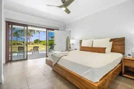 カラカウア通り近くのスタイリッシュなコンドミニアム