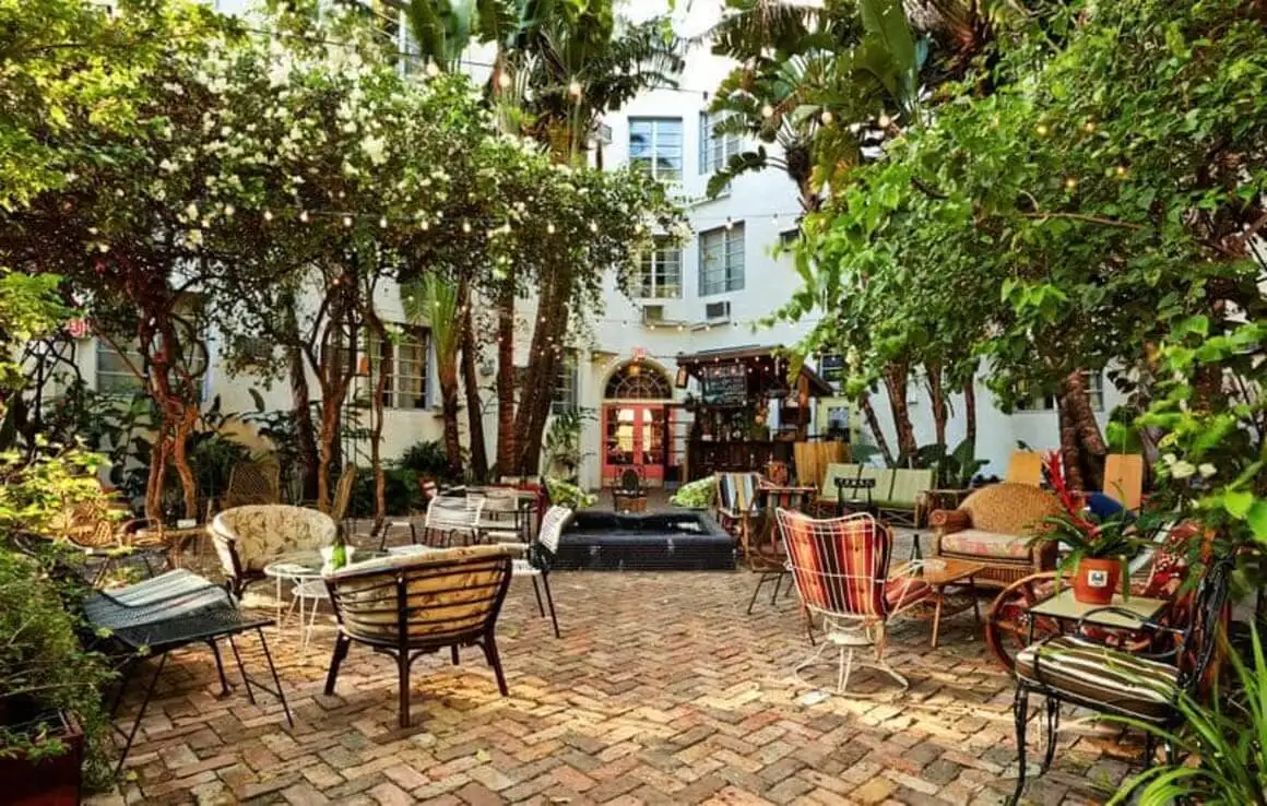 Chique South Beach Party Hostel Miami, VS