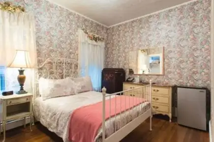 10 ÚŽASNÝCH nocľahov s raňajkami v Massachusetts [vydanie 2024]