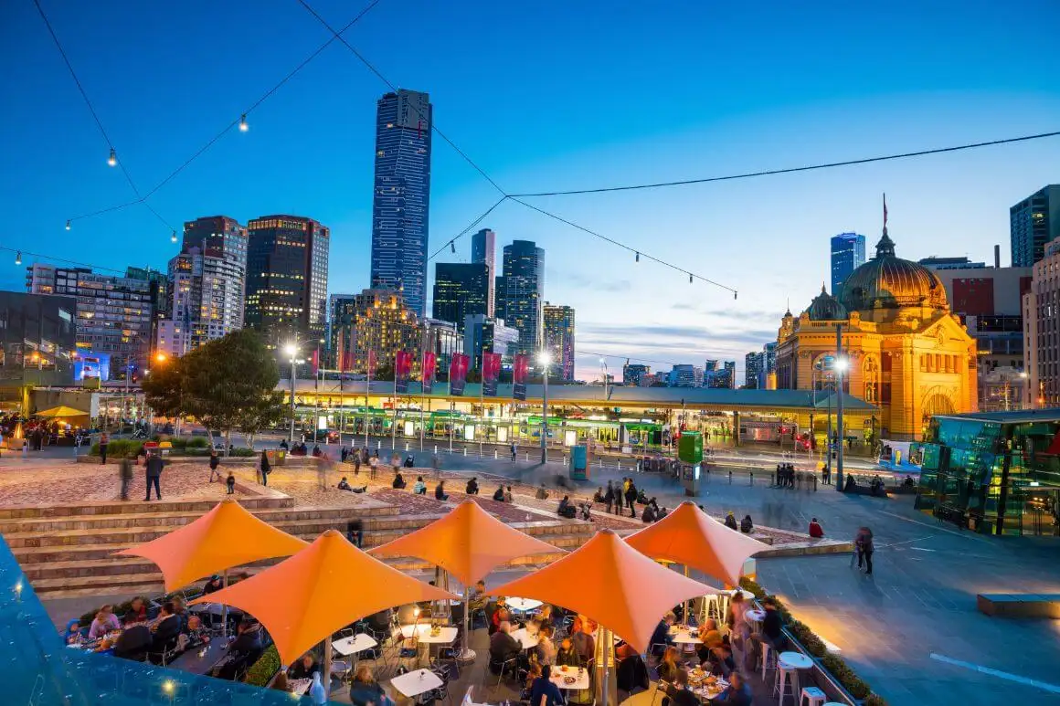 Melbourne'deki EN İYİ 5 Hostel (2024 • İçeriden Bilgi Alma Rehberi)