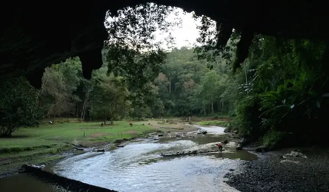 En kæmpe grotte nær Pai, Thailand