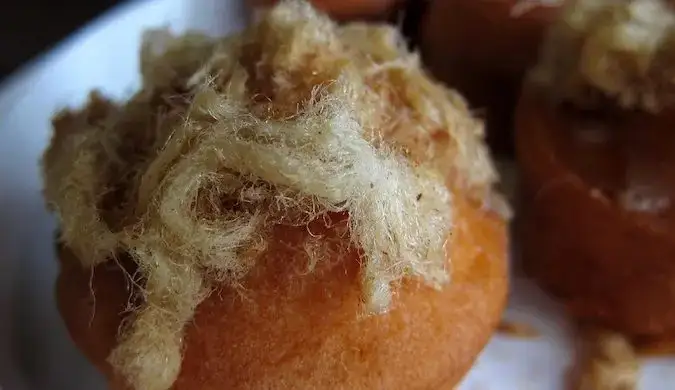 spise god mat mens du reiser, svinetråd maismuffins i Chiang Mai, Thailand