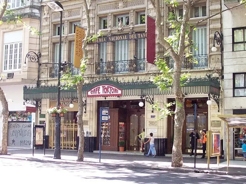 Plongez dans l'histoire ancienne à El Zanjon de Granados