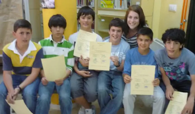Alunos aprendendo inglês na Espanha