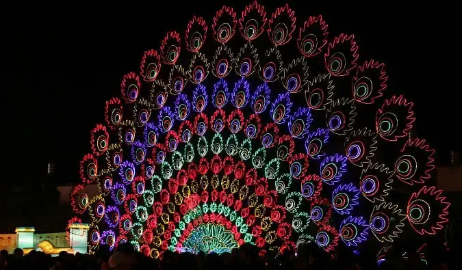 Spalvingas ekranas Taipėjaus žibintų festivalyje